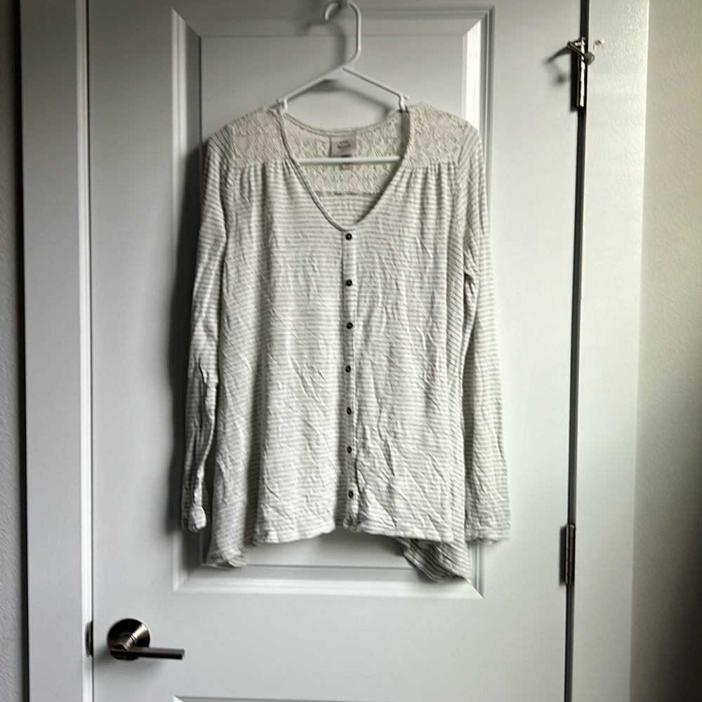 Medium Knox Rose shirt